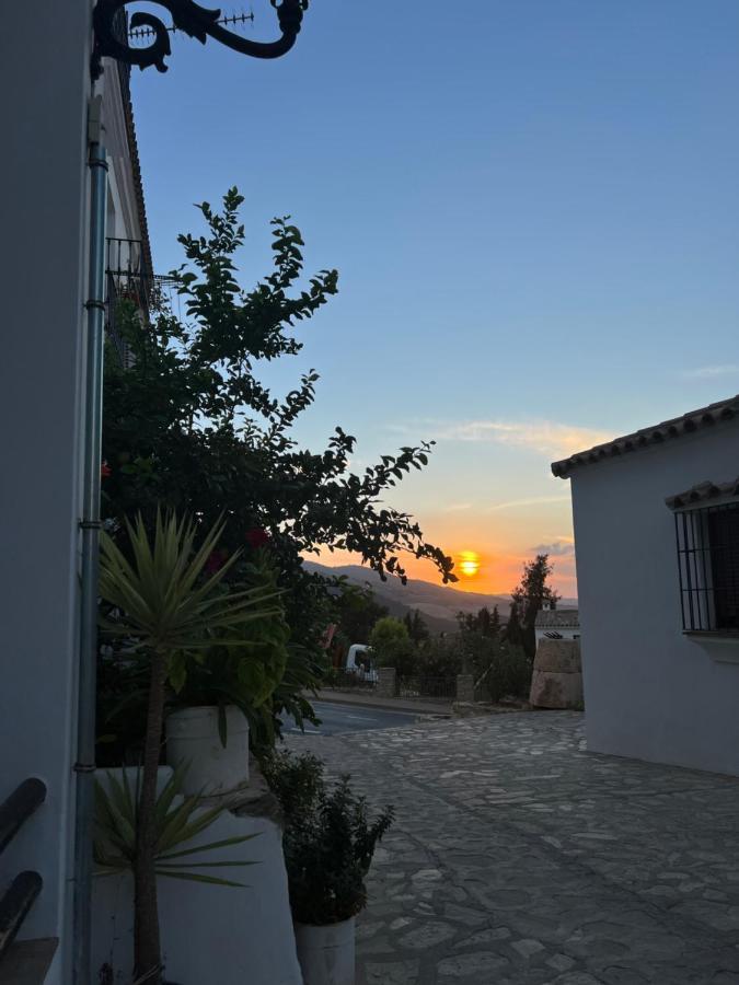 Апартаменты Casa Atardecer Саара-де-ла-Сьерра Экстерьер фото